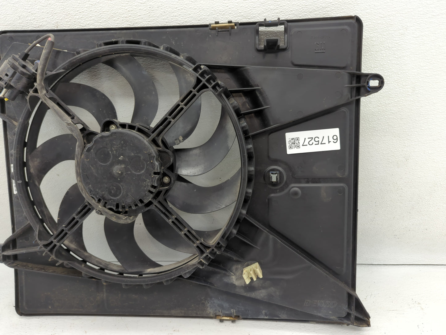 2014-2021 Chevrolet Trax Left Radiator Fan Motor Assembly - Oemusedautoparts1.com