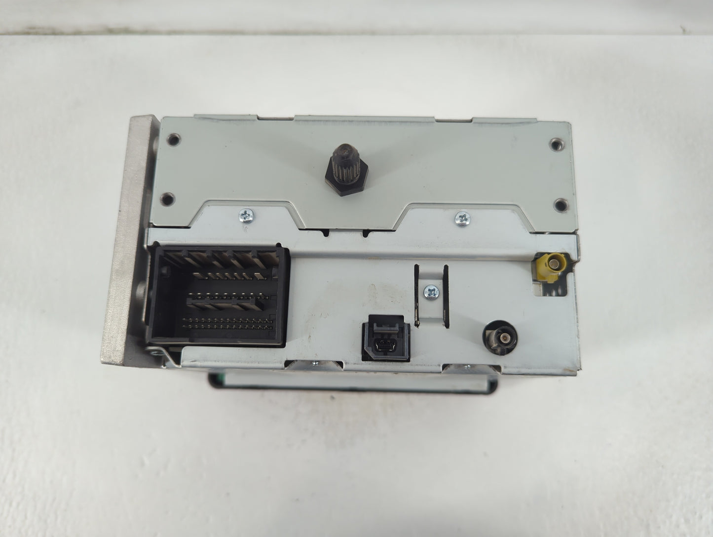 2014 Chevrolet Trax Radio AM FM Cd Player Receiver Replacement Fits OEM Used Auto Parts - Oemusedautoparts1.com