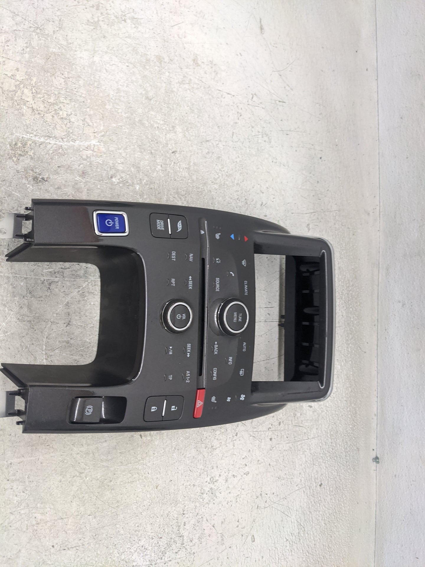 2013-2015 Chevrolet Volt Radio Control Panel - Oemusedautoparts1.com