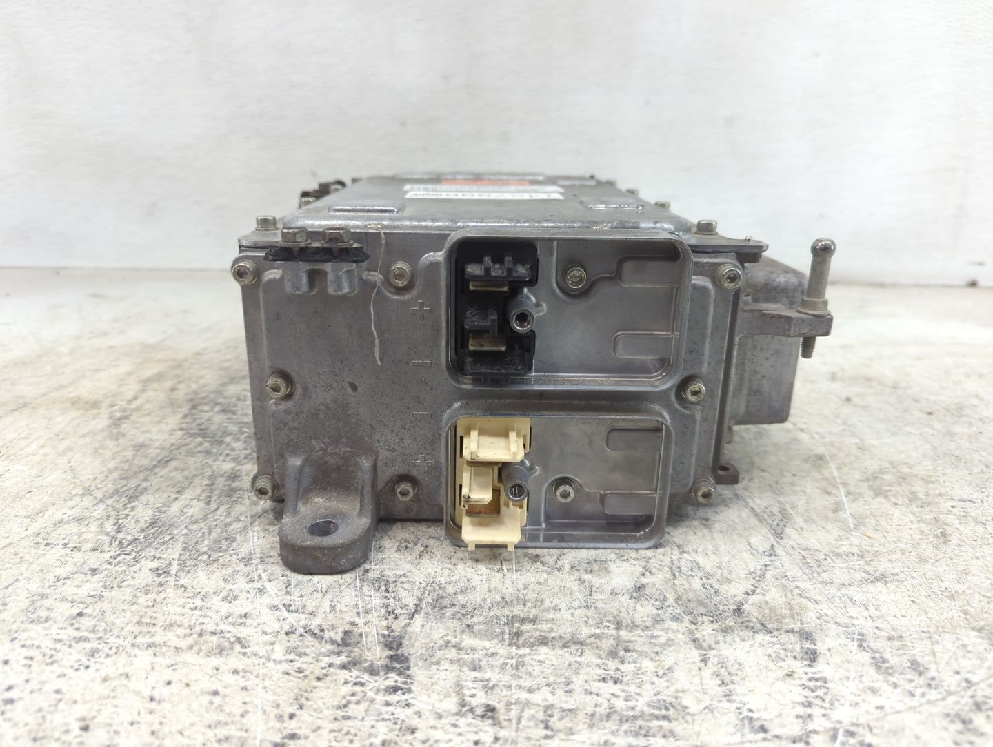 2013 Volt Ac Dc Power Control Module Accessory Computer Power Inverter - Oemusedautoparts1.com