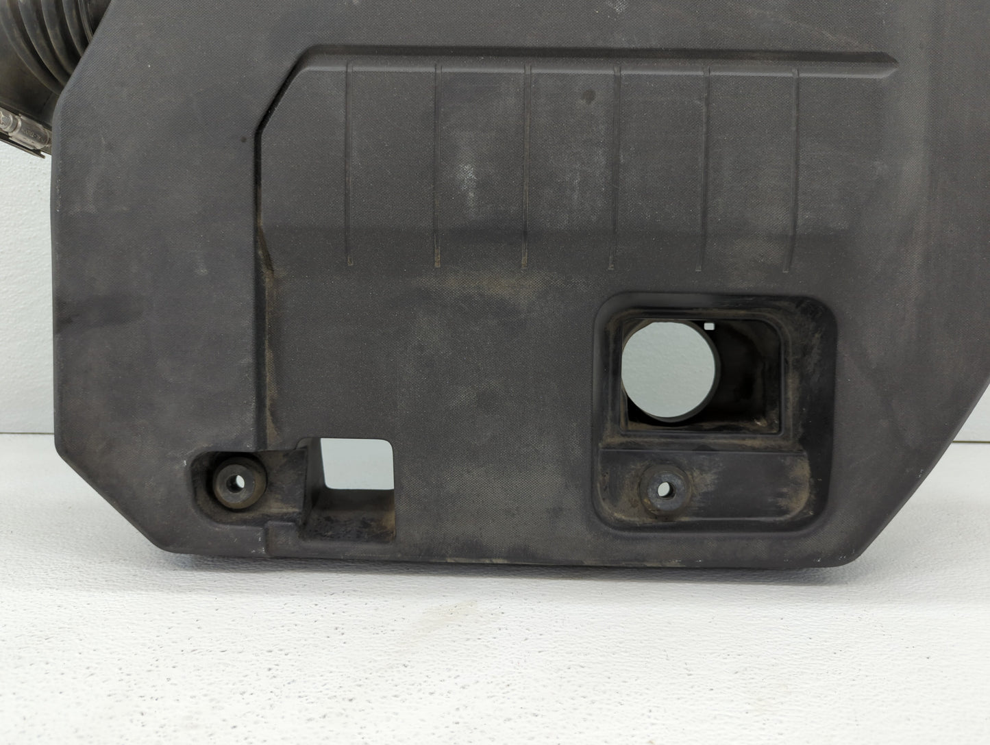 2014 Chevrolet Volt Engine Cover - Oemusedautoparts1.com
