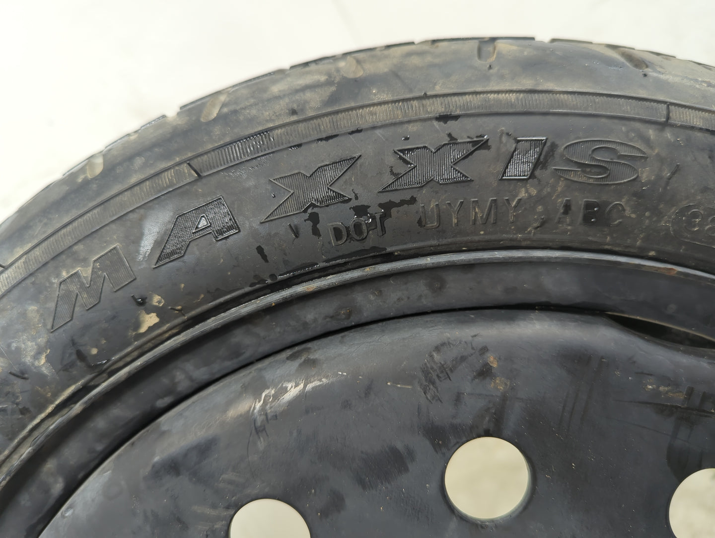 2014 Chevrolet Impala (80 & Up) Impala Spare Donut Tire Wheel Rim Oem - Oemusedautoparts1.com