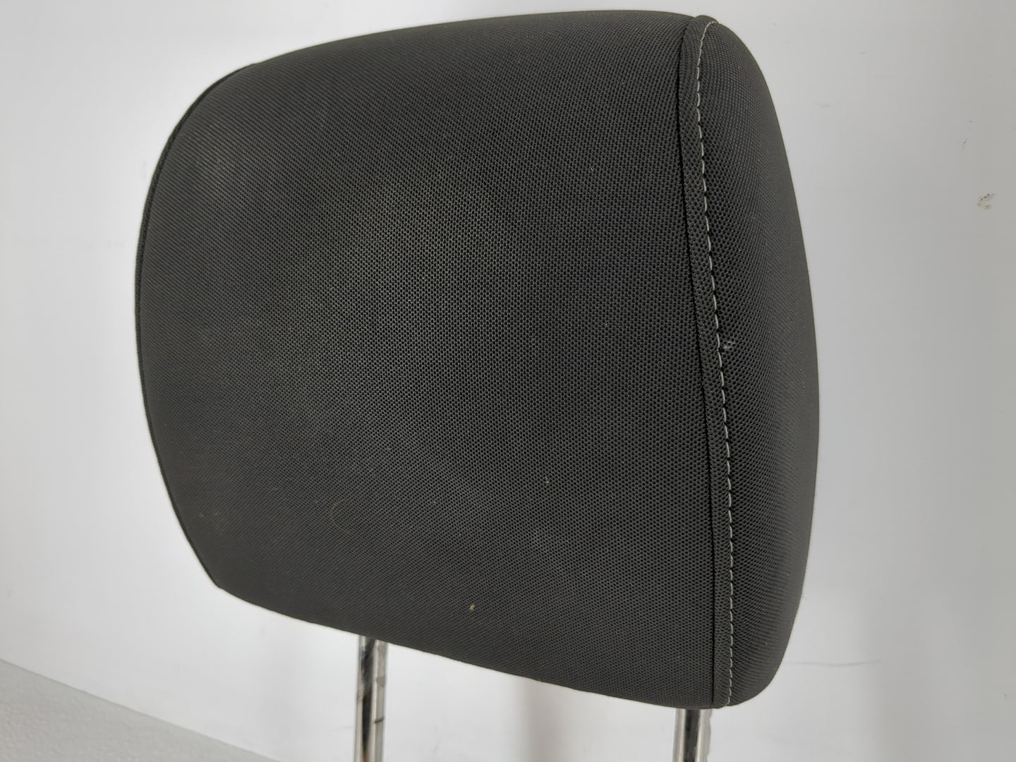 2014 Chevrolet Sonic Sonic Headrest Head Rest Front Driver Passenger Seat Fits Fits 2013 2015 2016 OEM Used Auto Parts - Oem