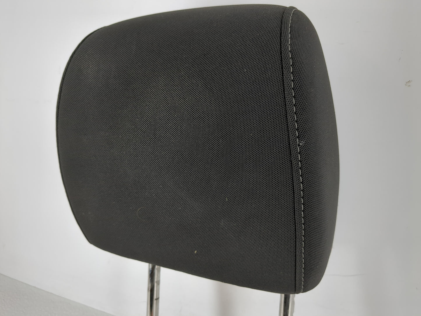 2014 Chevrolet Sonic Sonic Headrest Head Rest Front Driver Passenger Seat Fits Fits 2013 2015 2016 OEM Used Auto Parts - Oem