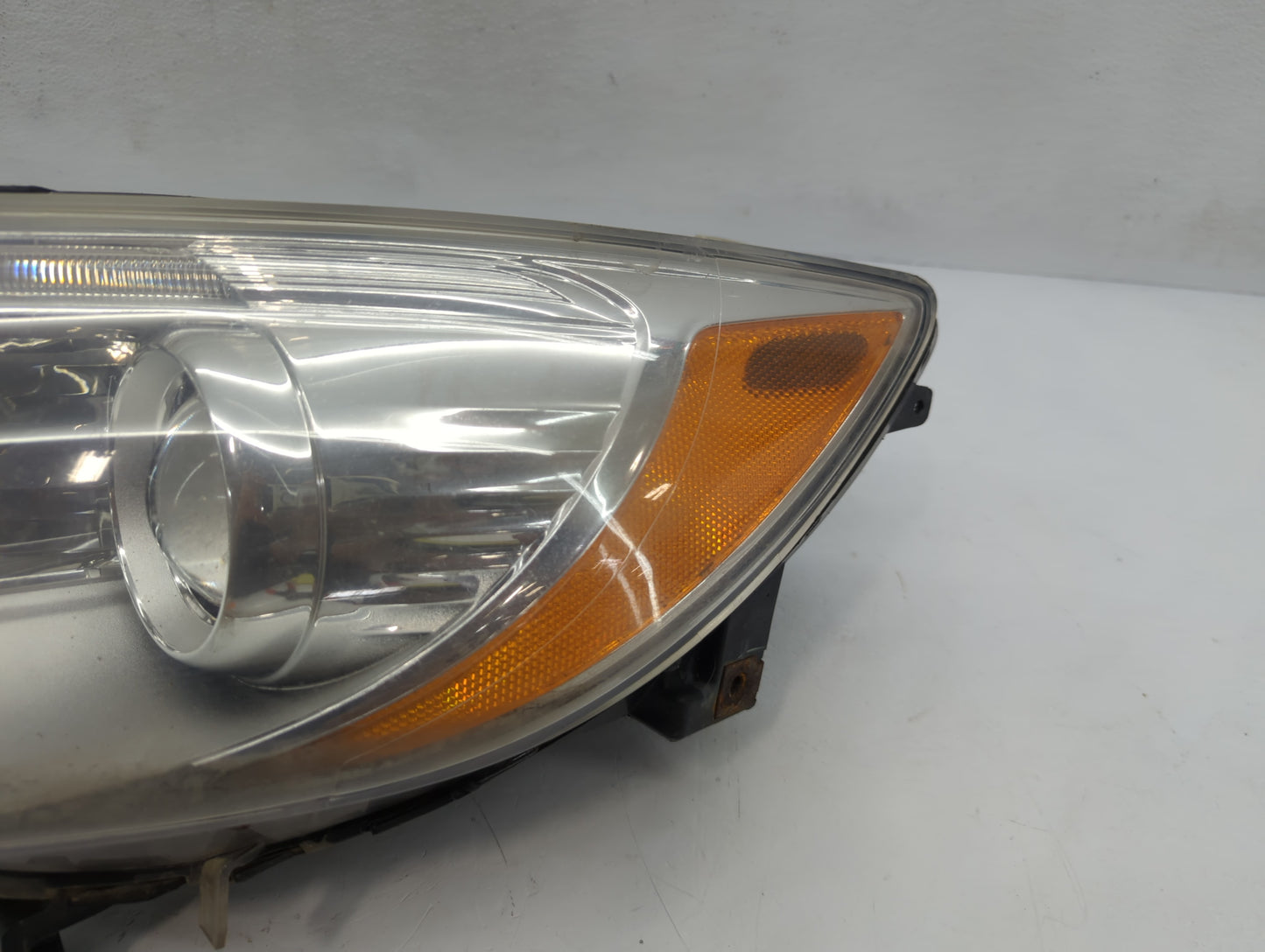 2014 Chrysler 200 Driver Left Oem Front Light Lamp - Oemusedautoparts1.com