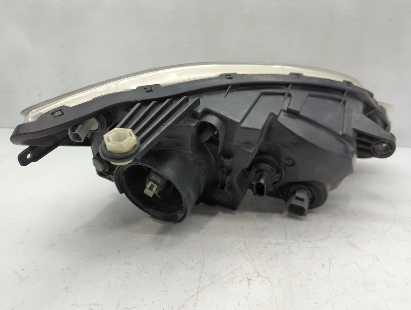 2014 Chrysler 200 Driver Left Oem Front Light Lamp - Oemusedautoparts1.com