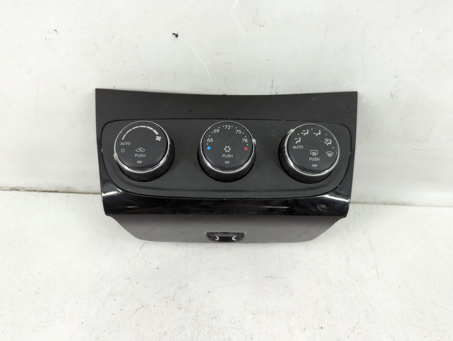 2014 Chrysler 200 Climate Control Module Temperature AC/Heater Replacement P/N:P55111888AI Fits OEM Used Auto Parts - Oemuse