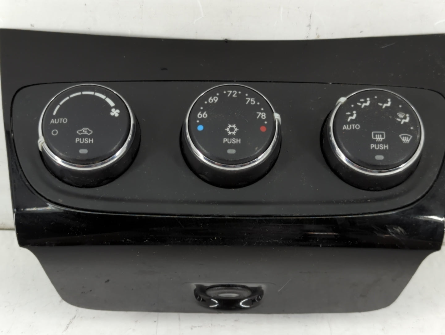 2014 Chrysler 200 Climate Control Module Temperature AC/Heater Replacement P/N:P55111888AI Fits OEM Used Auto Parts - Oemuse
