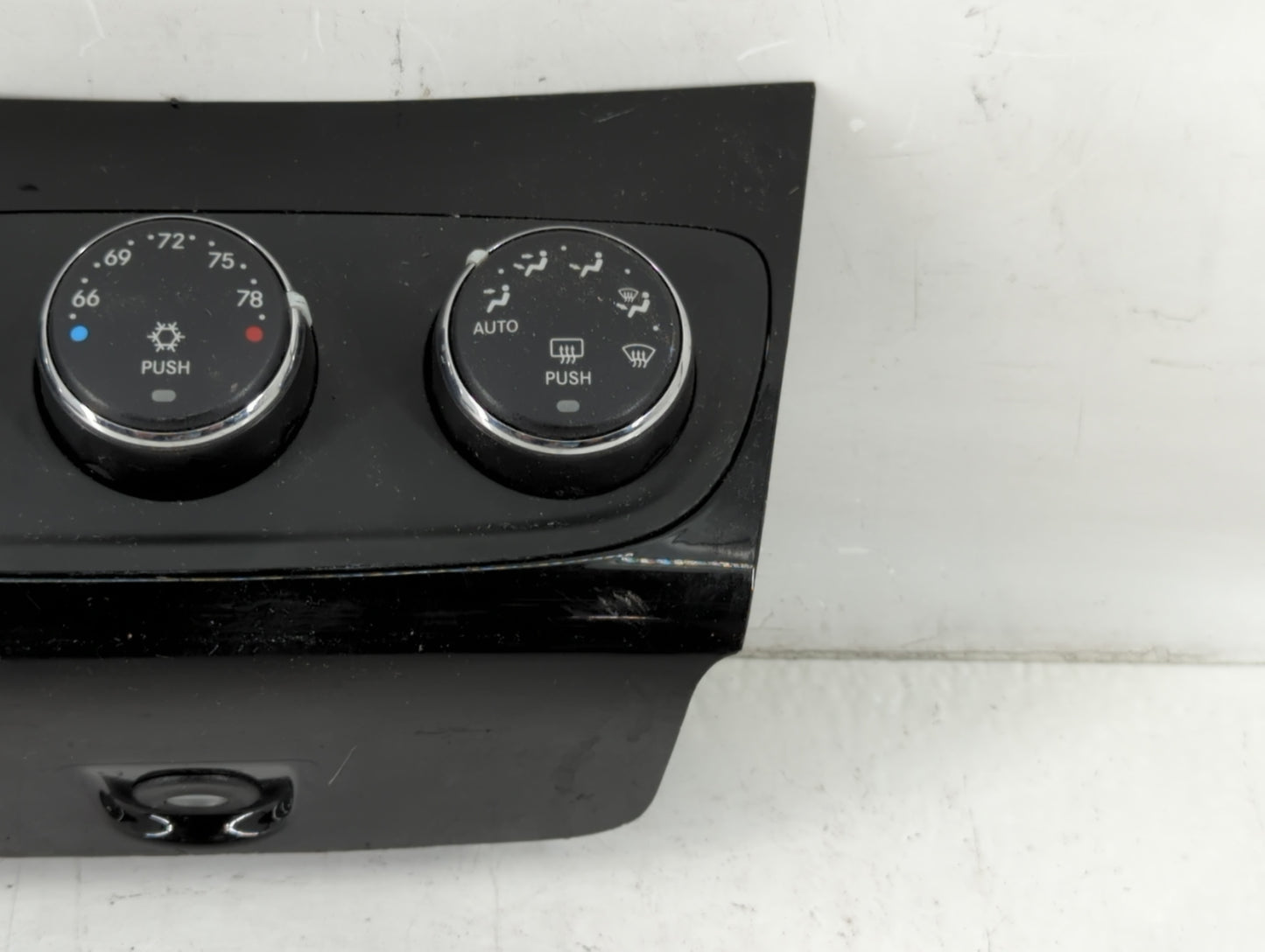 2014 Chrysler 200 Climate Control Module Temperature AC/Heater Replacement P/N:P55111888AI Fits OEM Used Auto Parts - Oemuse