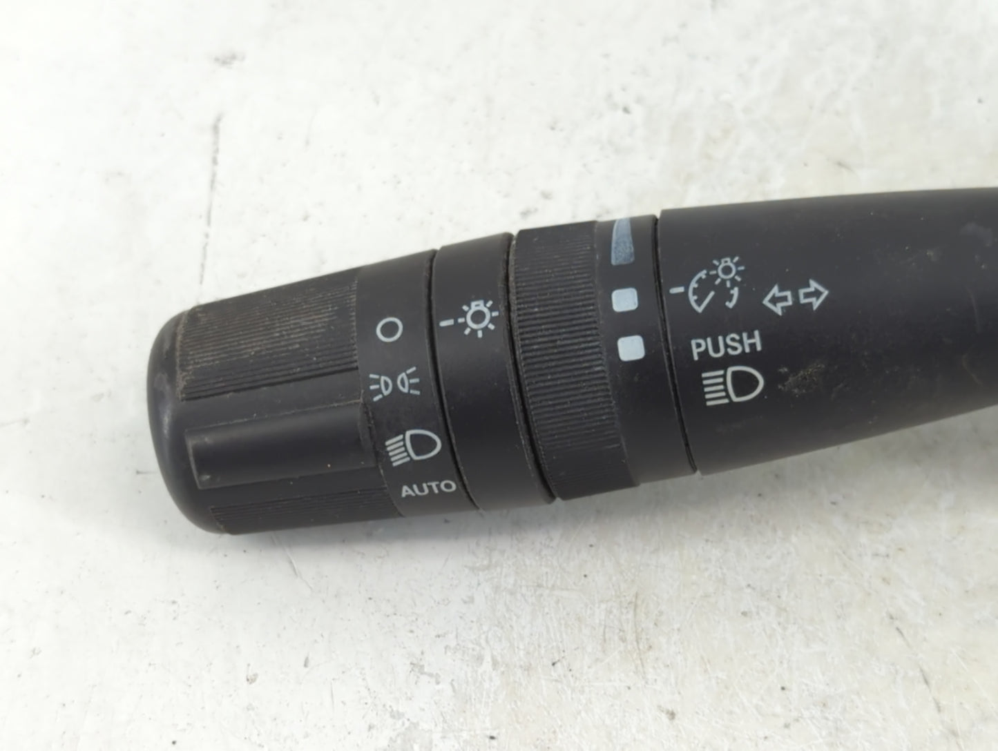 2014 Chrysler 200 Headlight Head Light Switch Lamp Control 214866167 - Oemusedautoparts1.com