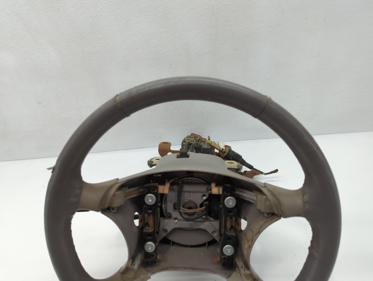 2011-2014 Chrysler 200 A/t Power Steering Column With Motor - Oemusedautoparts1.com