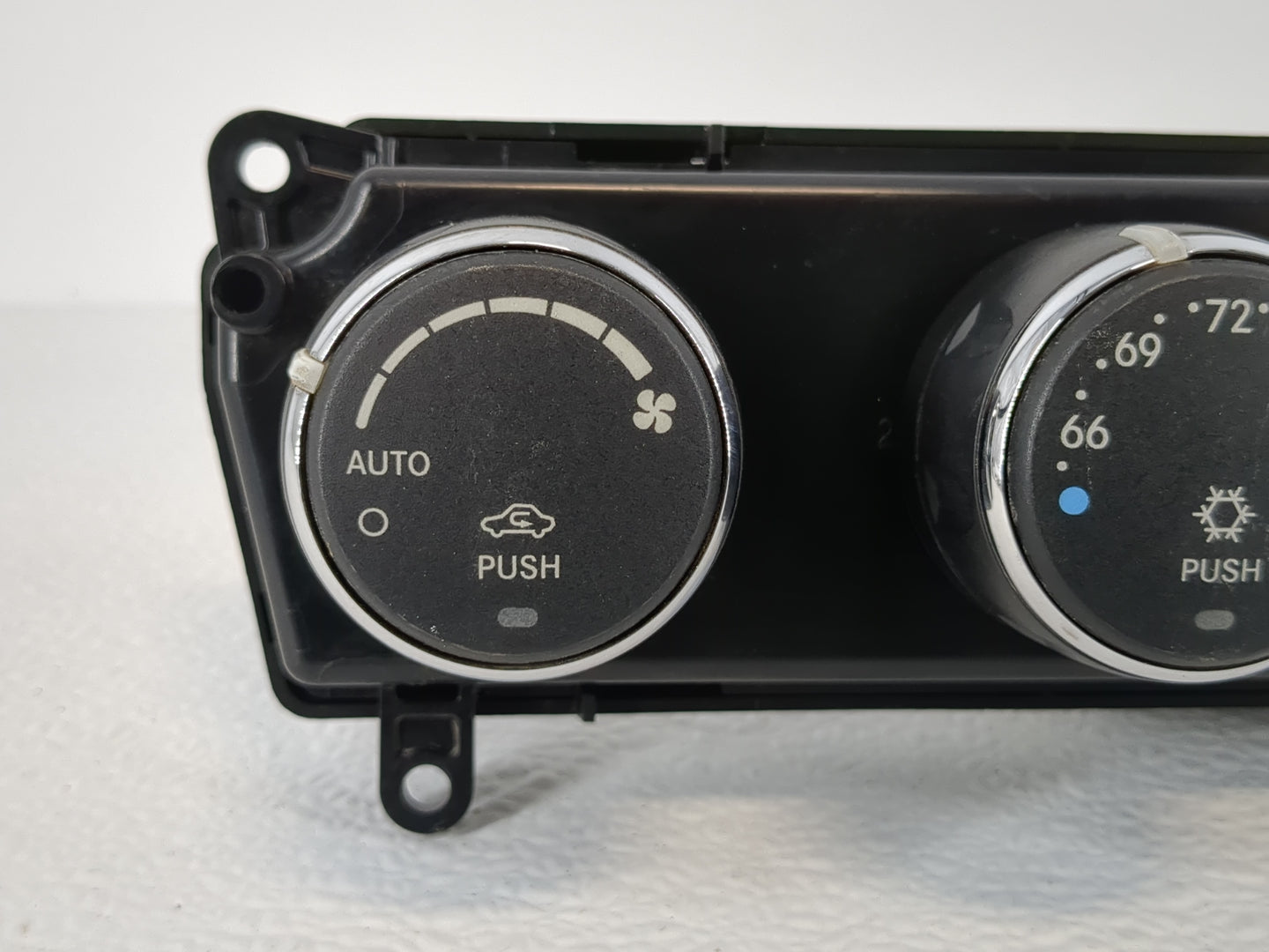 2011-2014 Chrysler 200 Climate Control Module Temperature AC/Heater Replacement Fits Fits 2010 2011 2012 2013 2014 OEM Used 