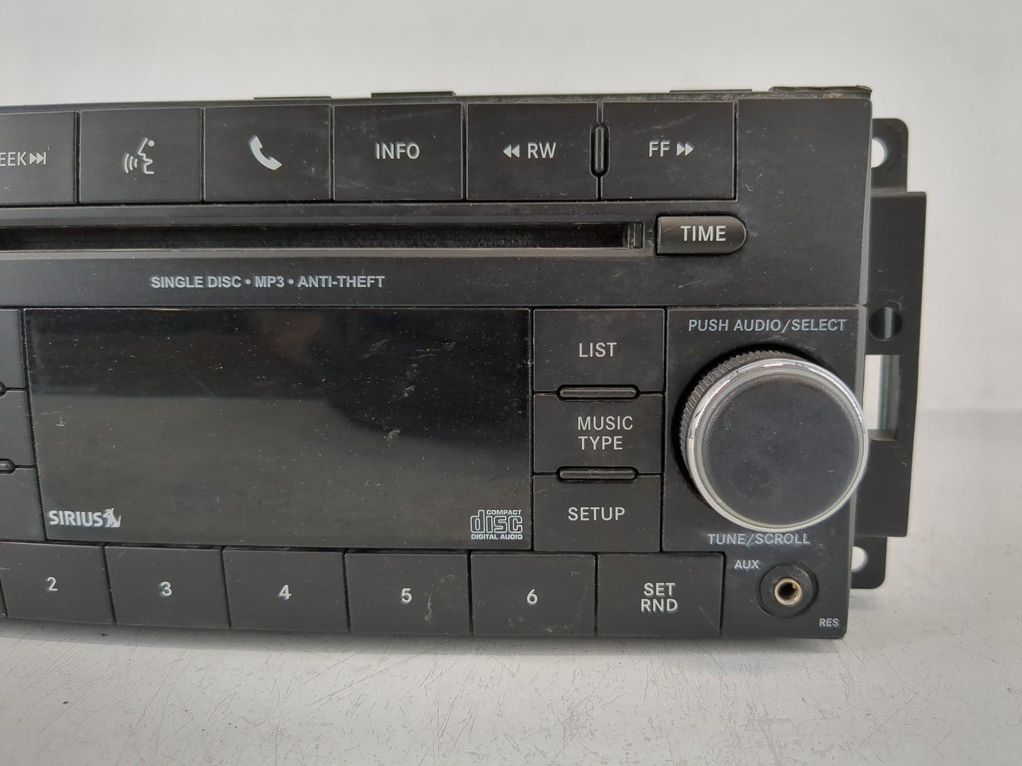 2013-2014 Chrysler 200 Radio AM FM Cd Player Receiver Replacement P/N:P05091197AC Fits Fits 2013 2014 OEM Used Auto Parts - 