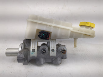 compare product 2011-2014 Chrysler 200 Brake Master Cylinder 1220672