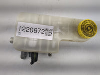 2011-2014 Chrysler 200 Brake Master Cylinder 1220672 - Oemusedautoparts1.com