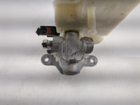 2011-2014 Chrysler 200 Brake Master Cylinder 1220672 - Oemusedautoparts1.com