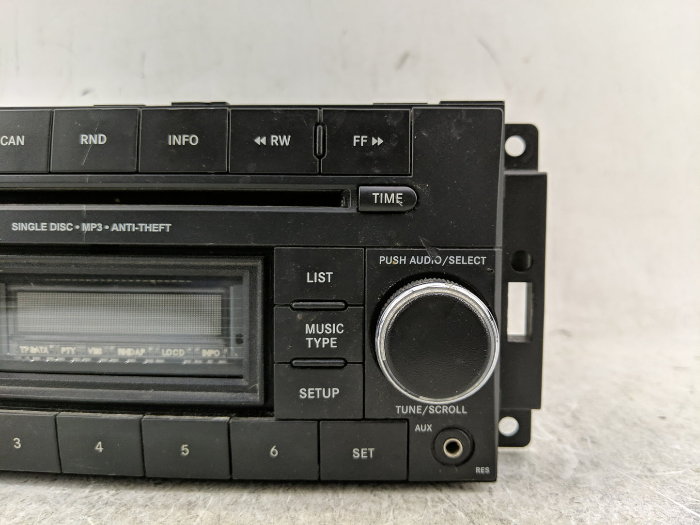 2014 Chrysler 200 Radio AM FM Cd Player Receiver Replacement P/N:P05091163AC Fits OEM Used Auto Parts - Oemusedautoparts1.co