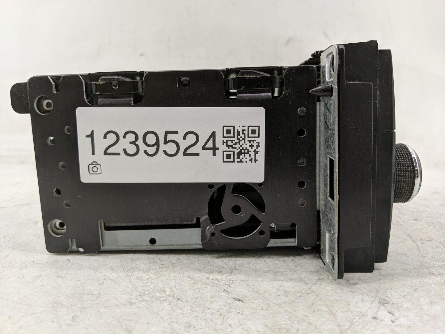 2012-2014 Chrysler 200 Radio AM FM Cd Player Receiver Replacement P/N:SPNP05091195AC Fits Fits 2012 2013 2014 2015 2016 2017
