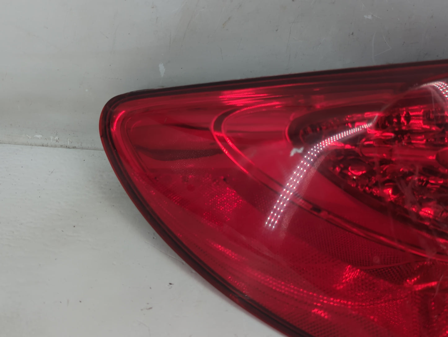2014 Chrysler 200 Tail Light Assembly Driver Left OEM P/N:05182524AE Fits OEM Used Auto Parts - Oemusedautoparts1.com