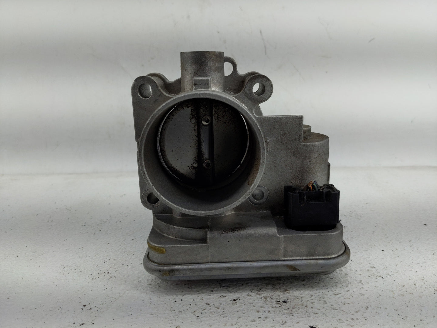 2014 Chrysler 200 Throttle Body Fits OEM Used Auto Parts - Oemusedautoparts1.com