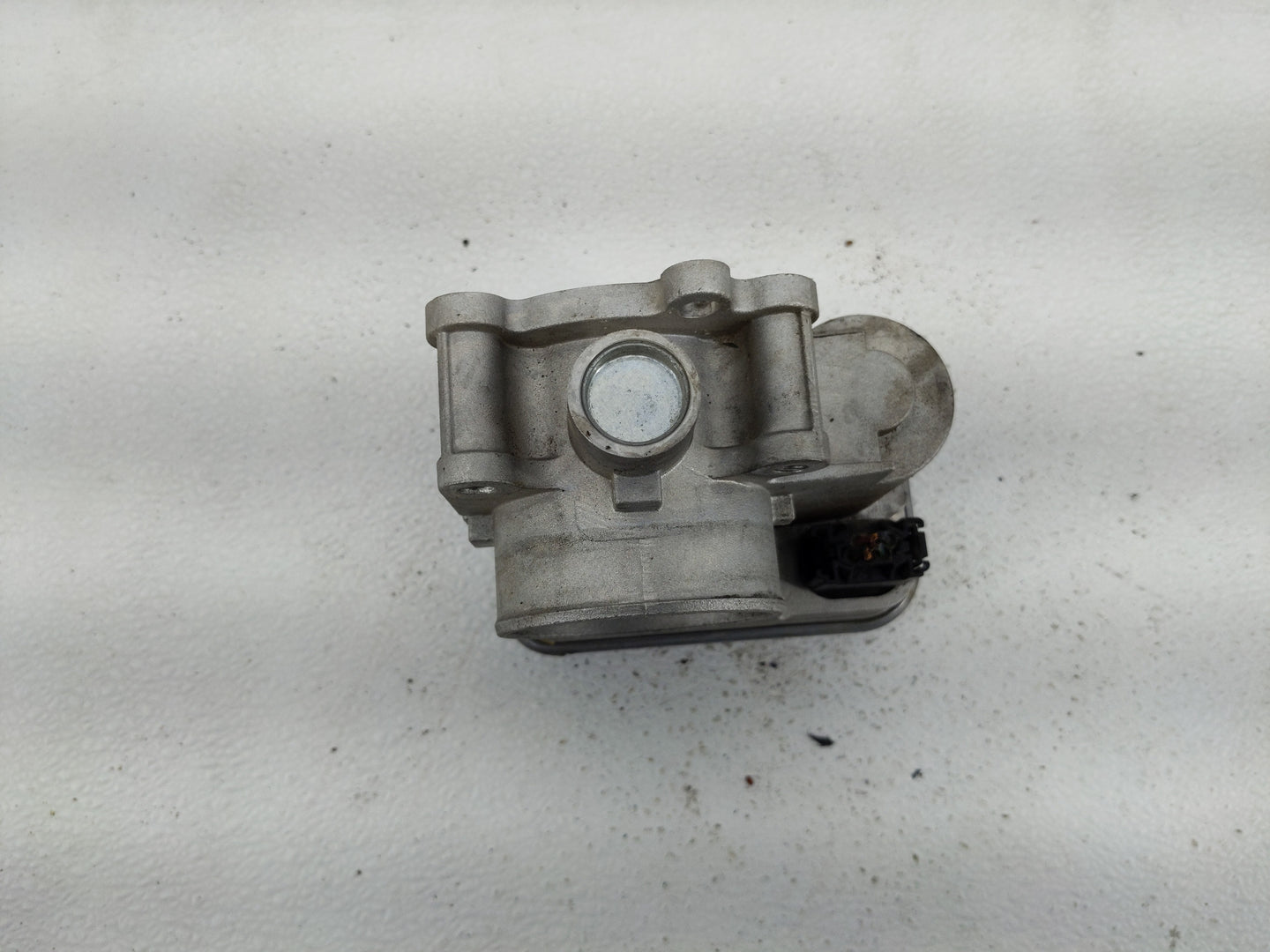 2014 Chrysler 200 Throttle Body Fits OEM Used Auto Parts - Oemusedautoparts1.com