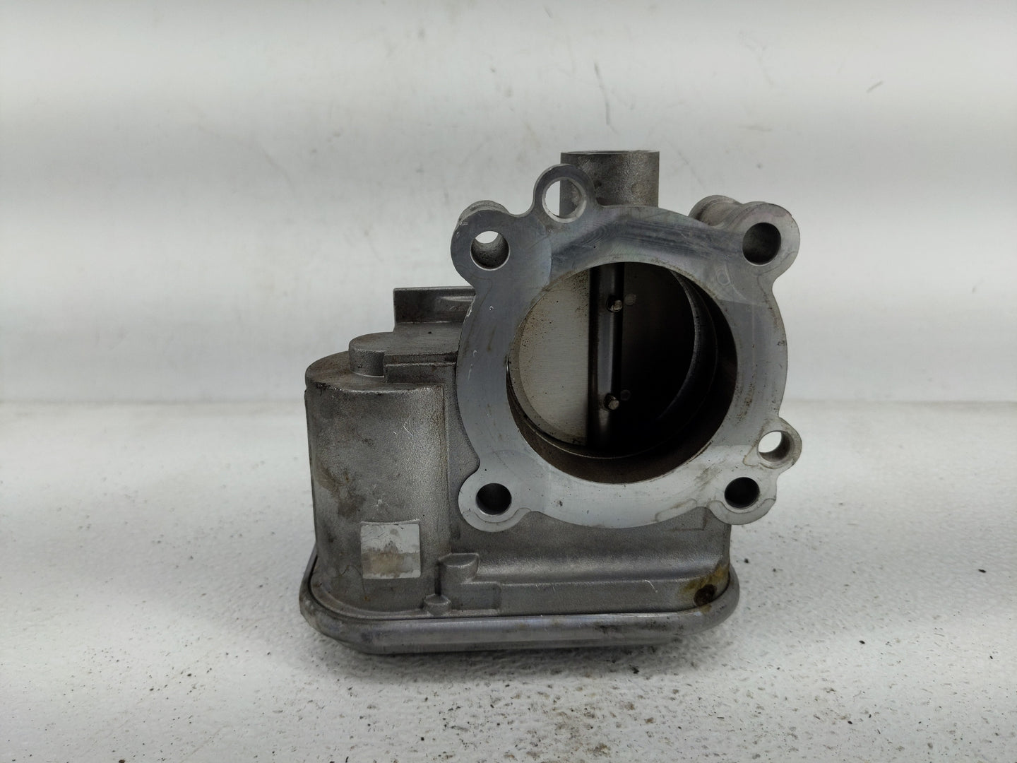 2014 Chrysler 200 Throttle Body Fits OEM Used Auto Parts - Oemusedautoparts1.com