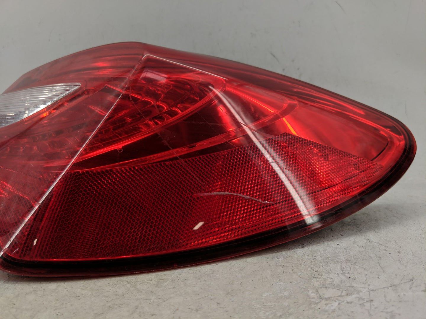 2014 Chrysler 200 Tail Light Assembly Driver Left OEM Fits OEM Used Auto Parts - Oemusedautoparts1.com