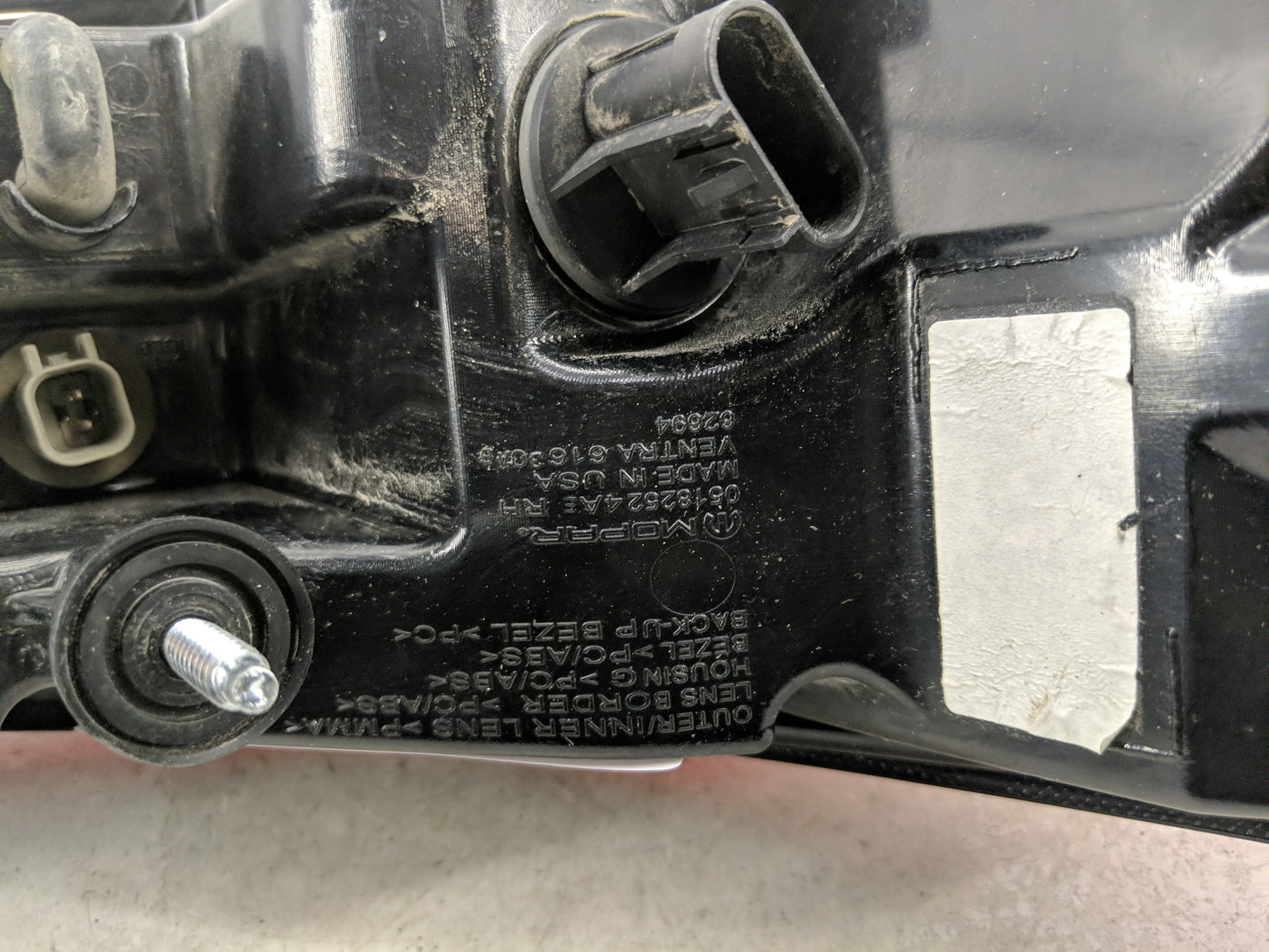 2014 Chrysler 200 Tail Light Assembly Driver Left OEM Fits OEM Used Auto Parts - Oemusedautoparts1.com