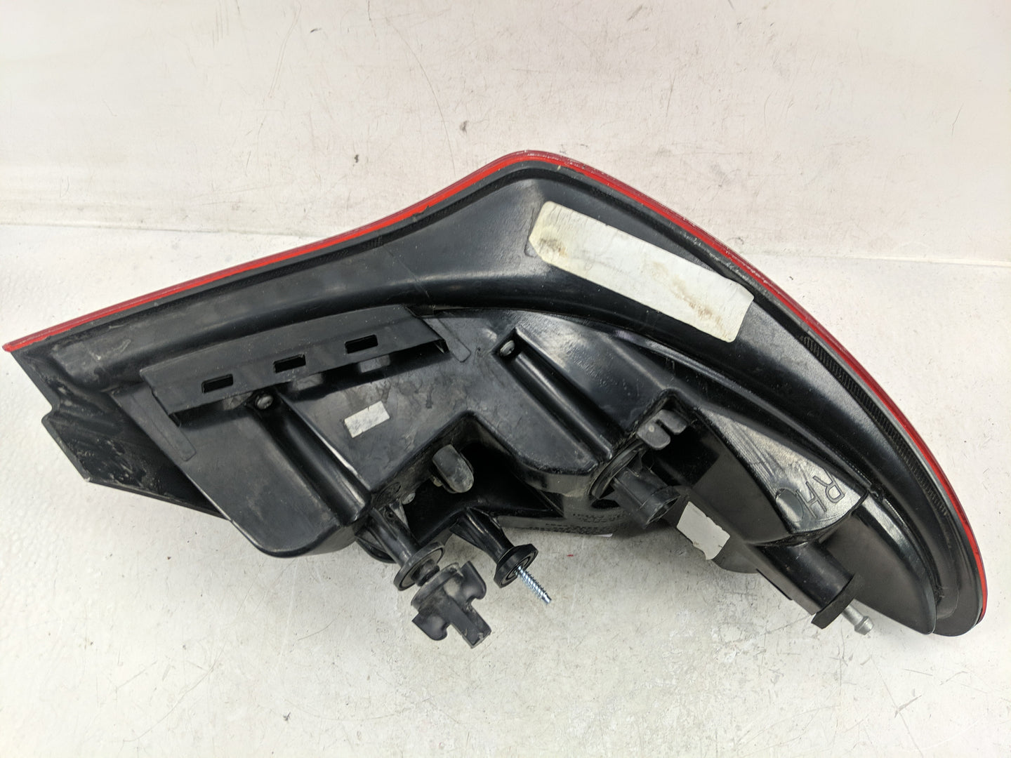 2014 Chrysler 200 Tail Light Assembly Driver Left OEM Fits OEM Used Auto Parts - Oemusedautoparts1.com