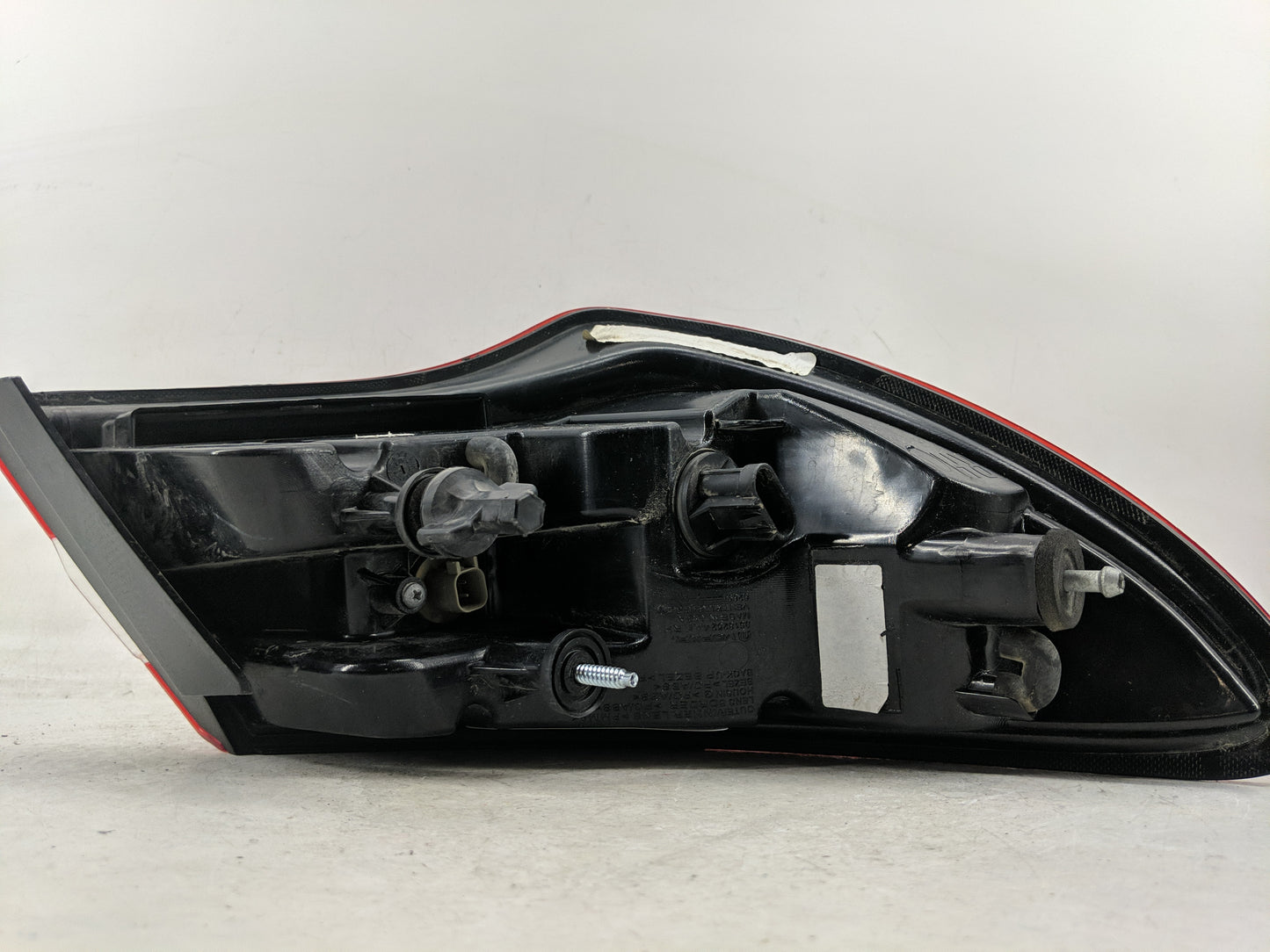 2014 Chrysler 200 Tail Light Assembly Driver Left OEM Fits OEM Used Auto Parts - Oemusedautoparts1.com