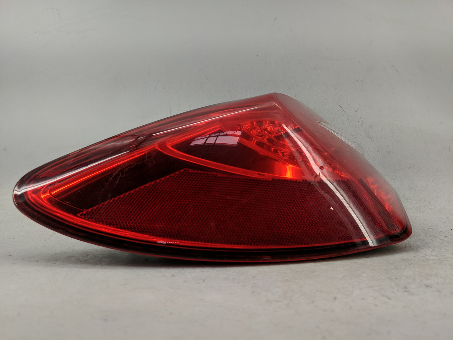 2014 Chrysler 200 Tail Light Assembly Driver Left OEM Fits OEM Used Auto Parts - Oemusedautoparts1.com