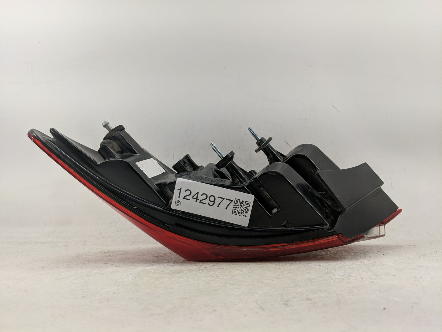 2014 Chrysler 200 Tail Light Assembly Driver Left OEM Fits OEM Used Auto Parts - Oemusedautoparts1.com