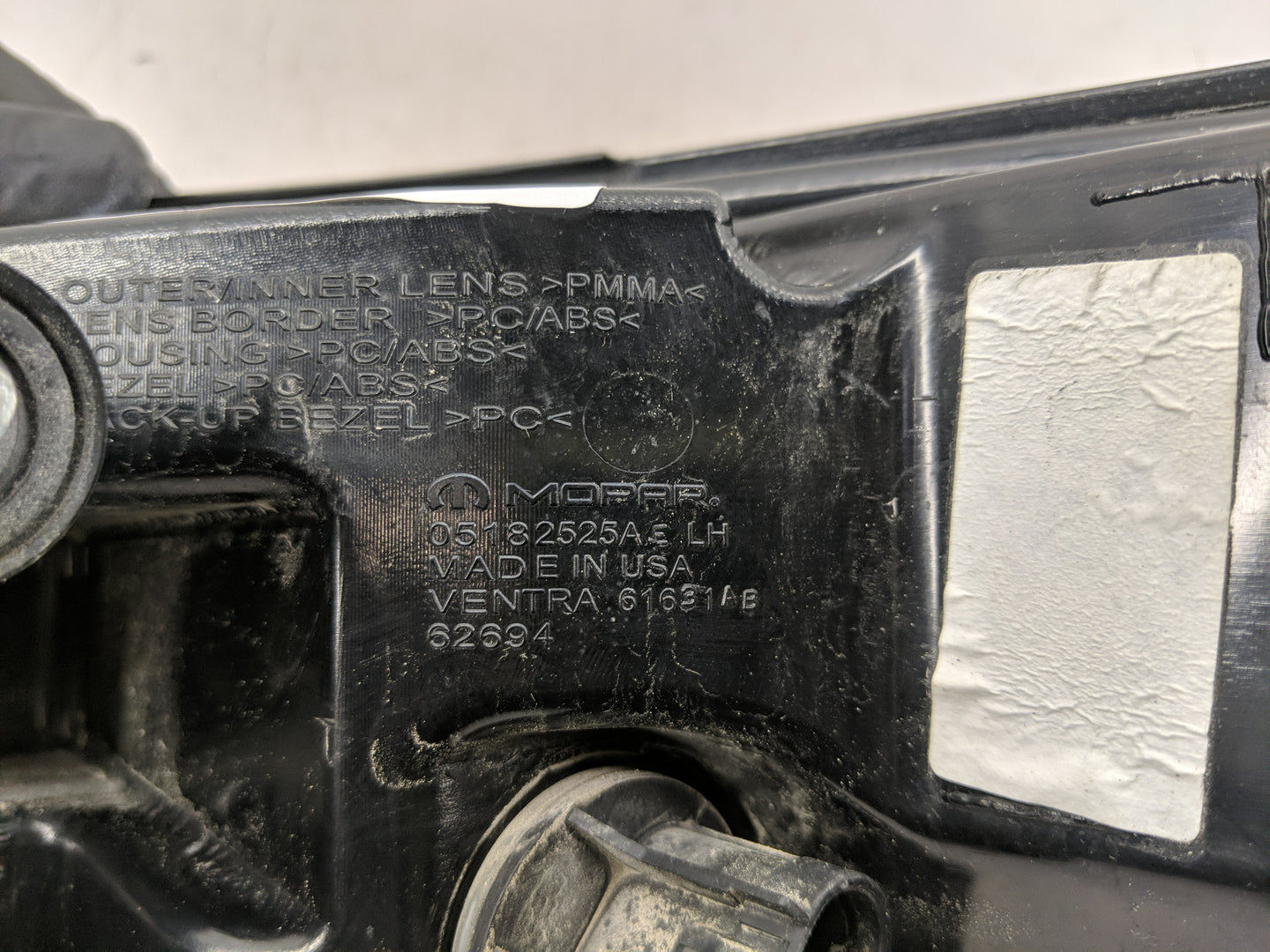 2014 Chrysler 200 Tail Light Assembly Driver Left OEM Fits OEM Used Auto Parts - Oemusedautoparts1.com