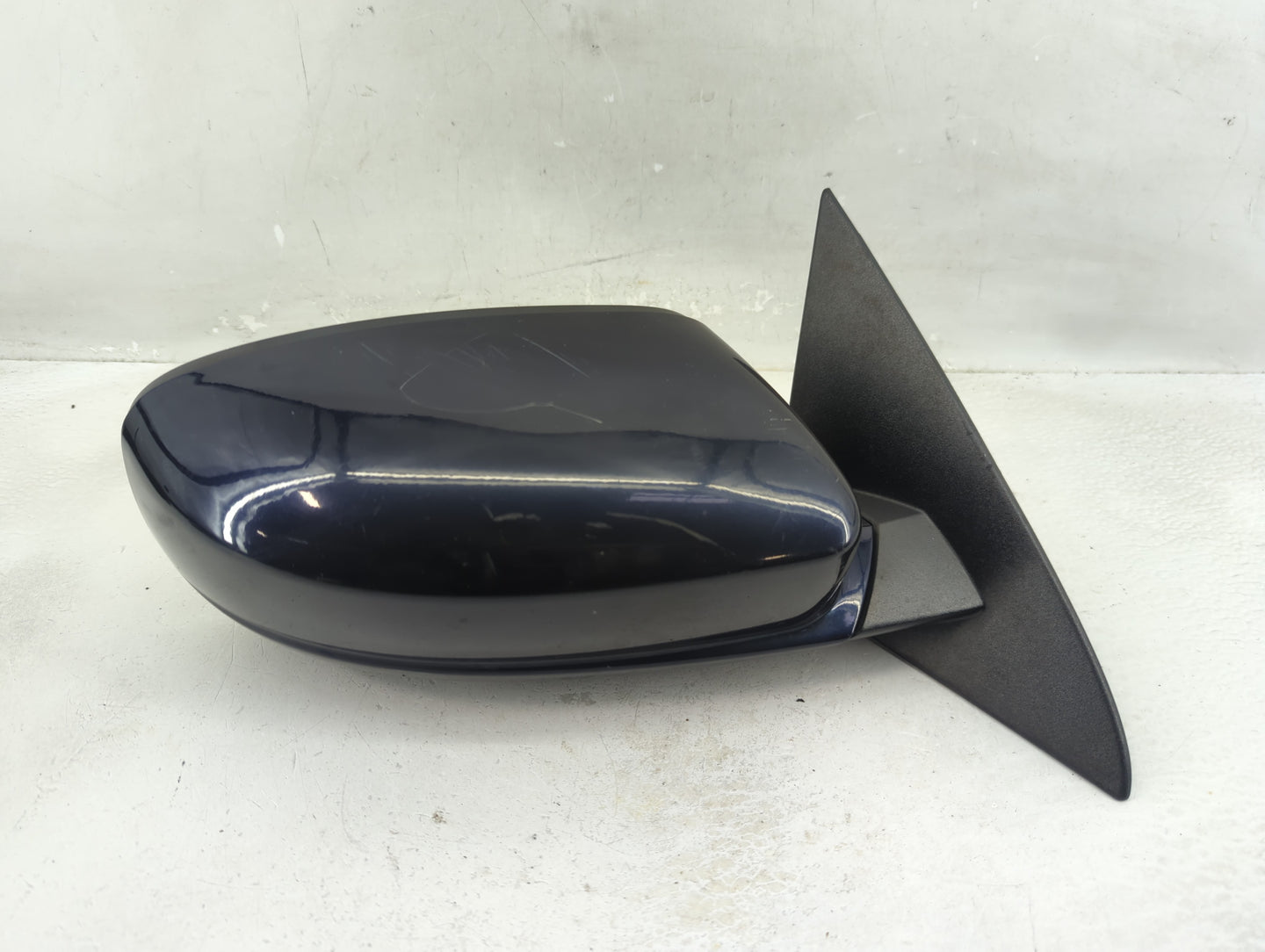2011-2014 Chrysler 200 Passenger Side View Mirror - Right Door Mirror OEM Used - Oemusedautoparts1.com