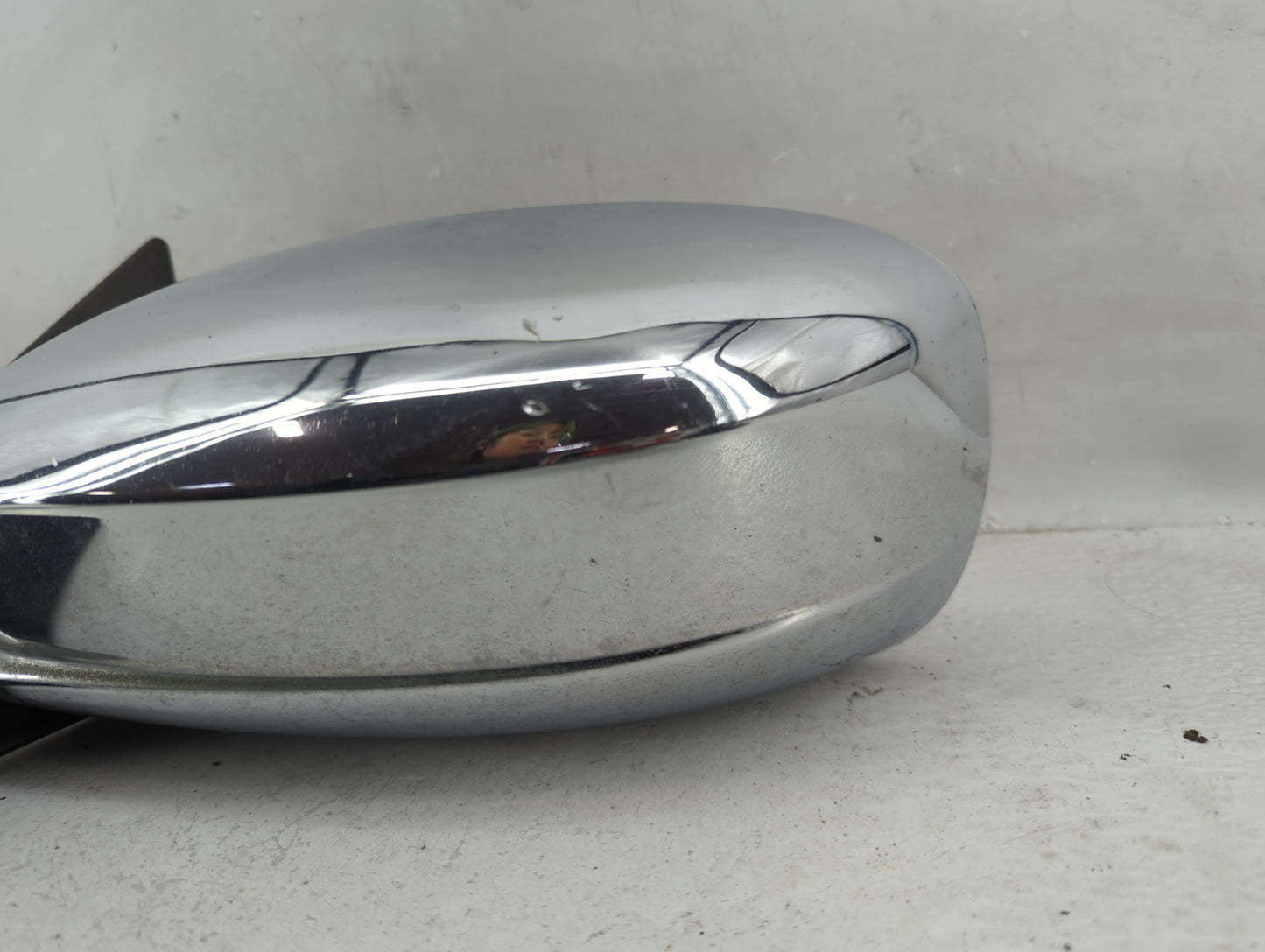 2011-2014 Chrysler 200 Driver Side View Mirror - Left Door Mirror OEM Used - Oemusedautoparts1.com
