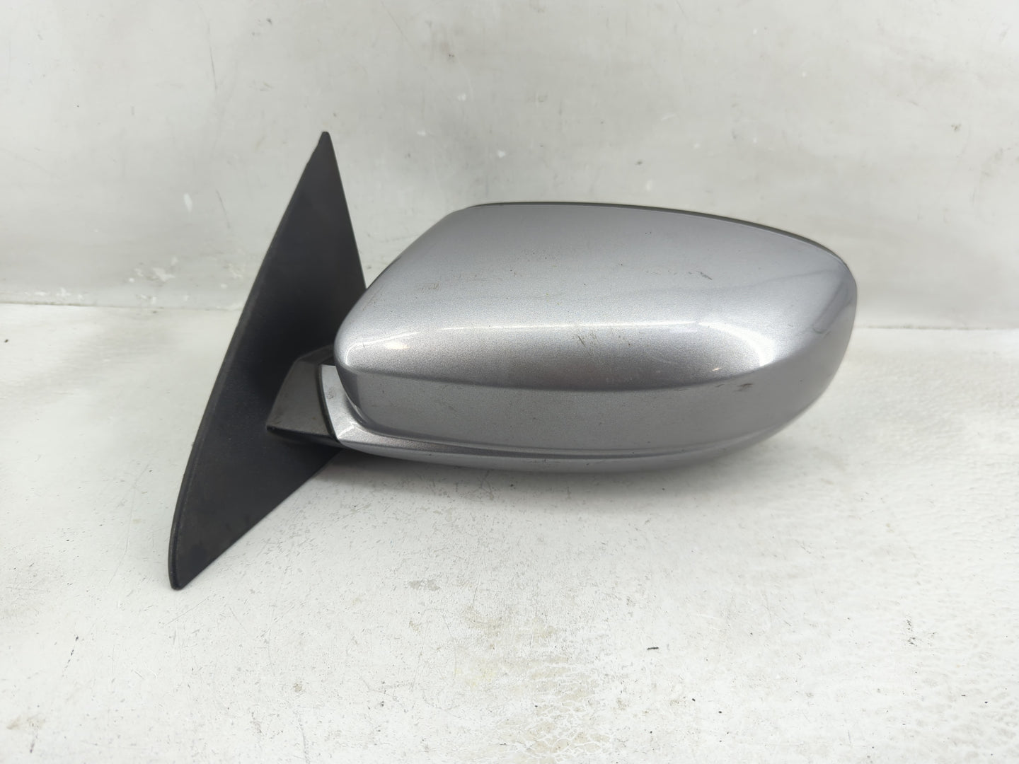 2011-2014 Chrysler 200 Driver Side View Mirror - Left Door Mirror OEM Used - Oemusedautoparts1.com