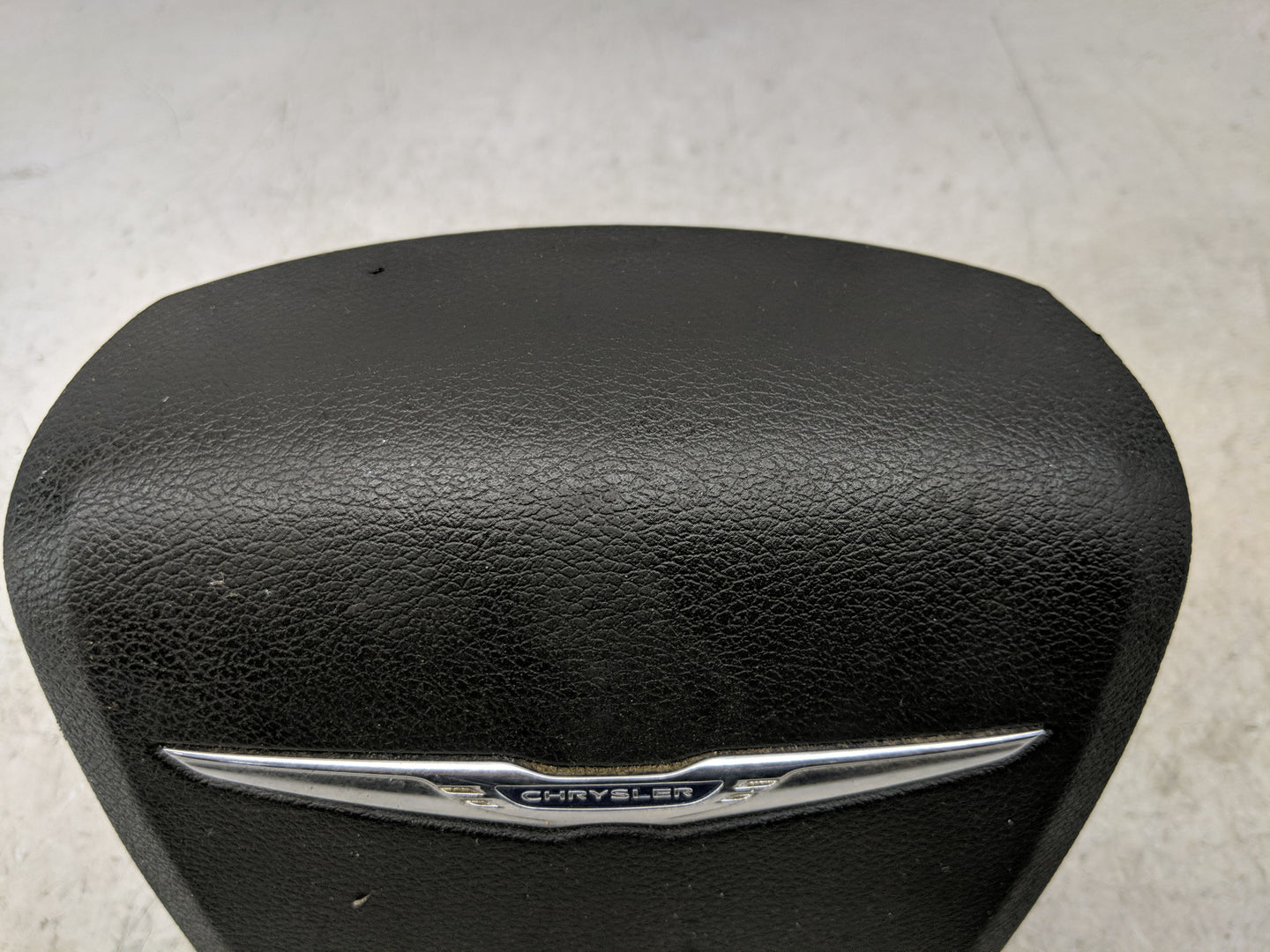2011-2014 Chrysler 200 Air Bag Driver Left Steering Wheel Mounted P/N:P1TV56DX9AD Fits Fits 2011 2012 2013 2014 OEM Used Aut