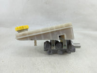 2011-2014 Chrysler 200 Brake Master Cylinder 1310336 - Oemusedautoparts1.com