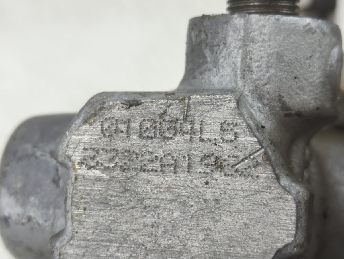 2011-2014 Chrysler 200 Brake Master Cylinder 1310336 - Oemusedautoparts1.com