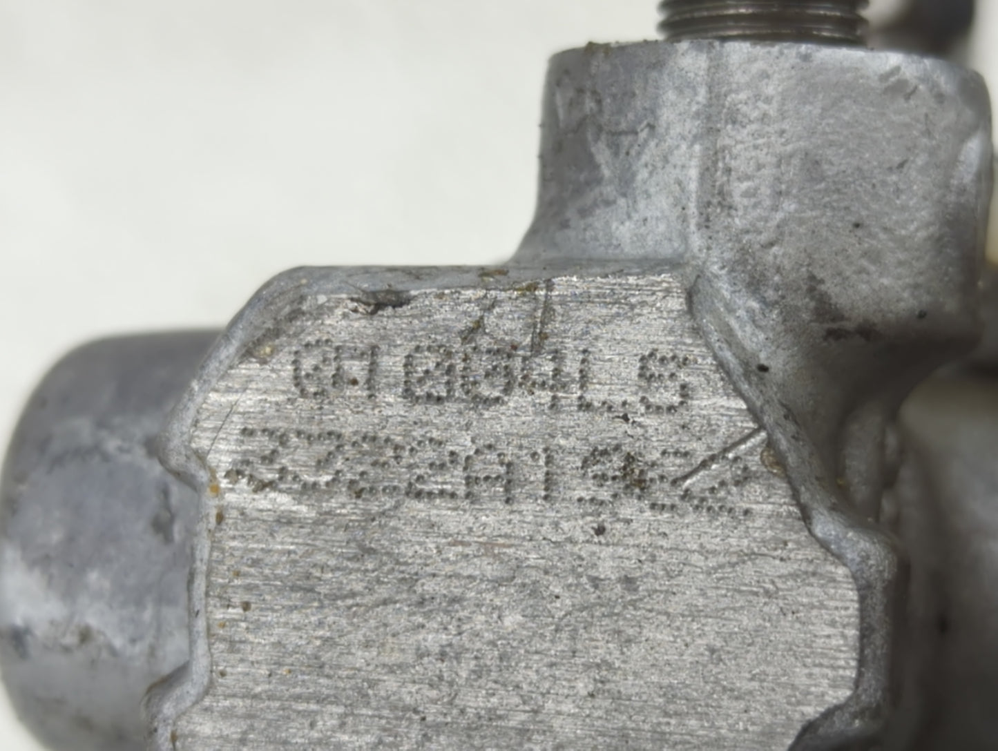 2011-2014 Chrysler 200 Brake Master Cylinder 1310336 - Oemusedautoparts1.com