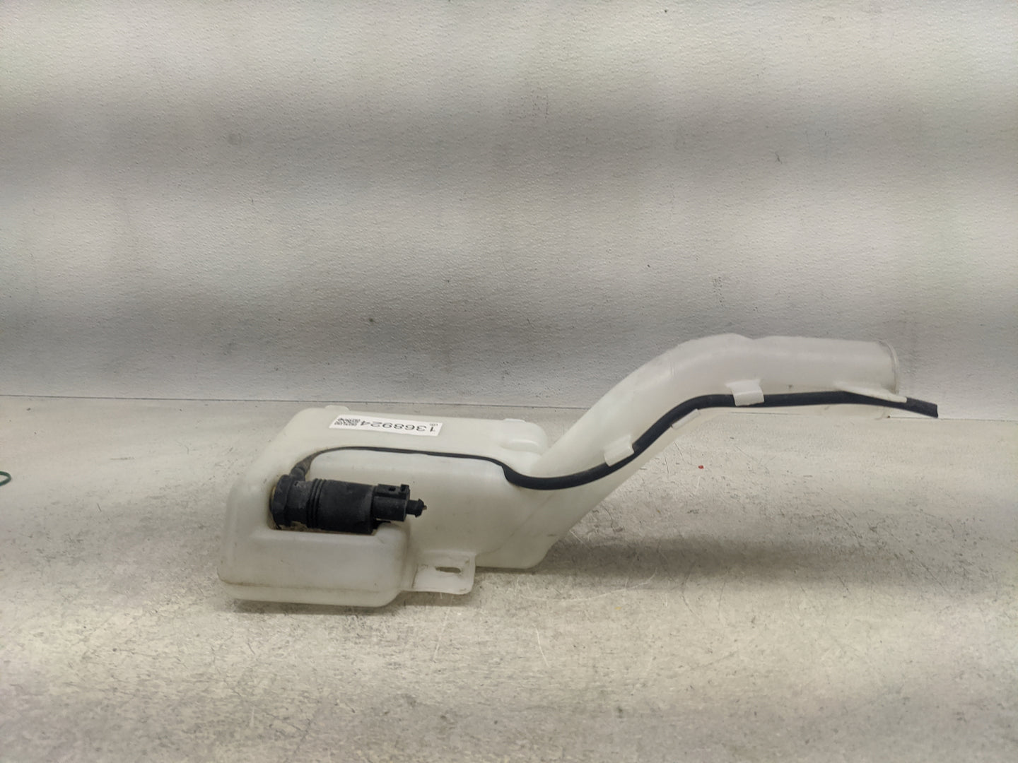 2011-2014 Chrysler 200 Windshield Washer Fluid Reservoir Bottle Oem - Oemusedautoparts1.com