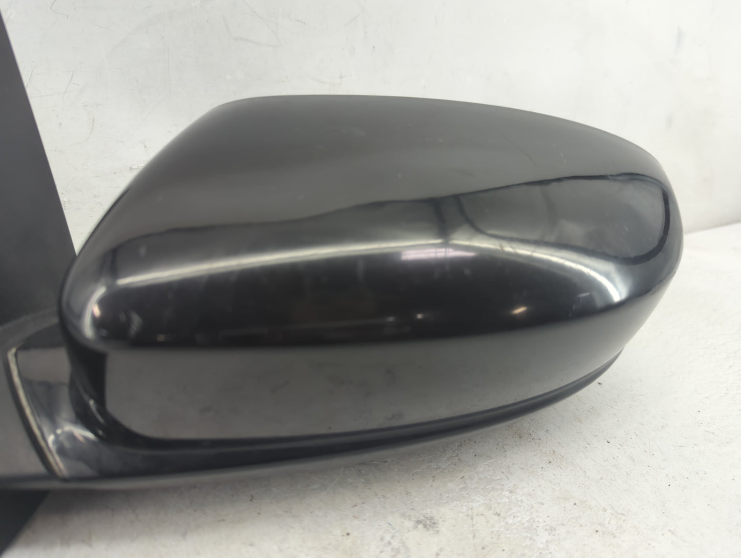 2011-2014 Chrysler 200 Driver Side View Mirror - Left Door Mirror OEM Used - Oemusedautoparts1.com