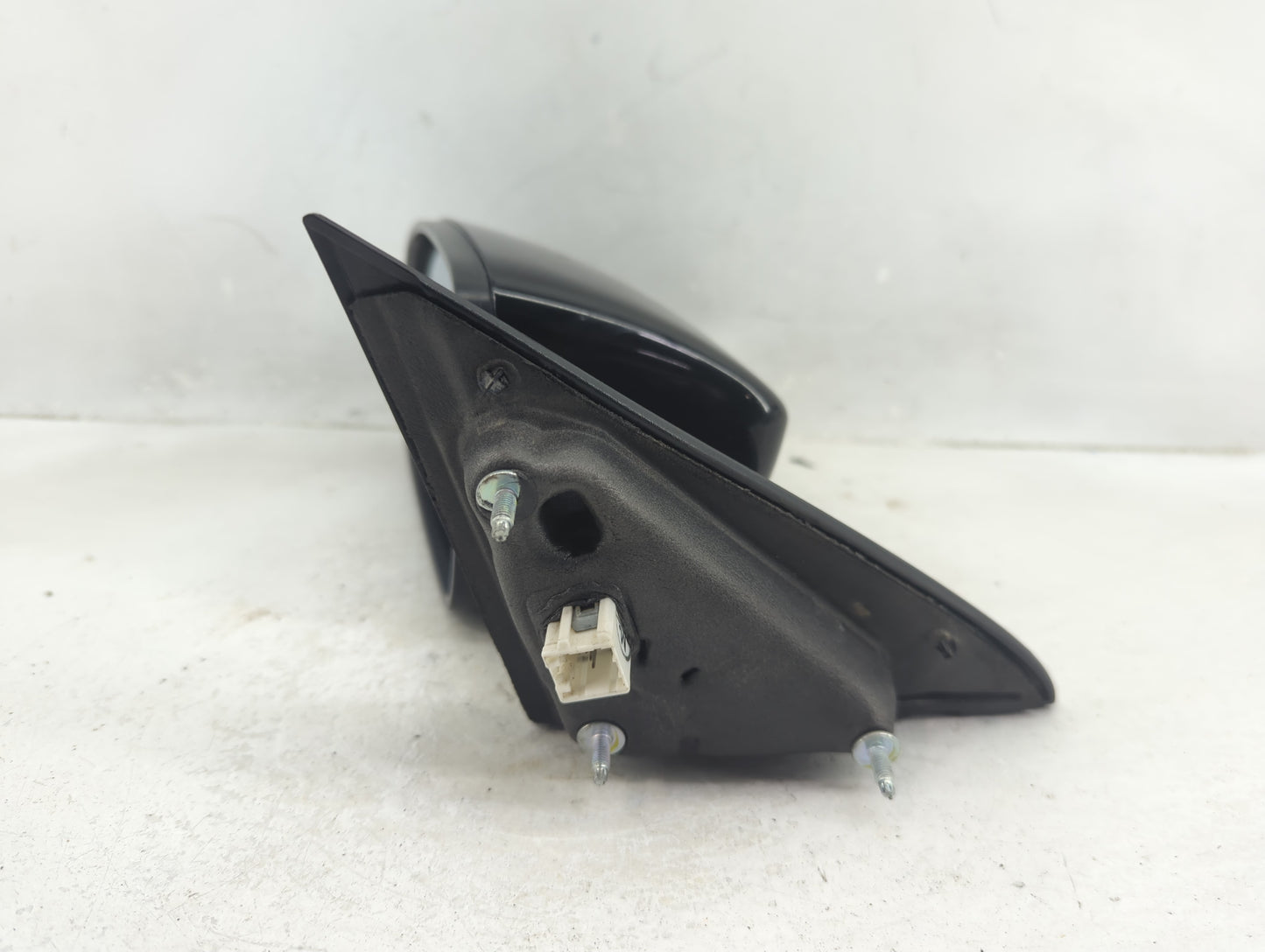 2011-2014 Chrysler 200 Driver Side View Mirror - Left Door Mirror OEM Used - Oemusedautoparts1.com