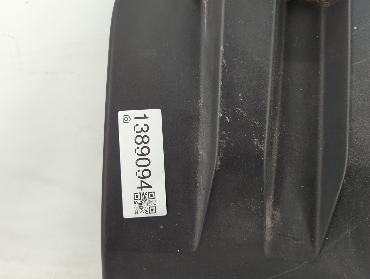2014 Chrysler 200 Engine Cover - Oemusedautoparts1.com