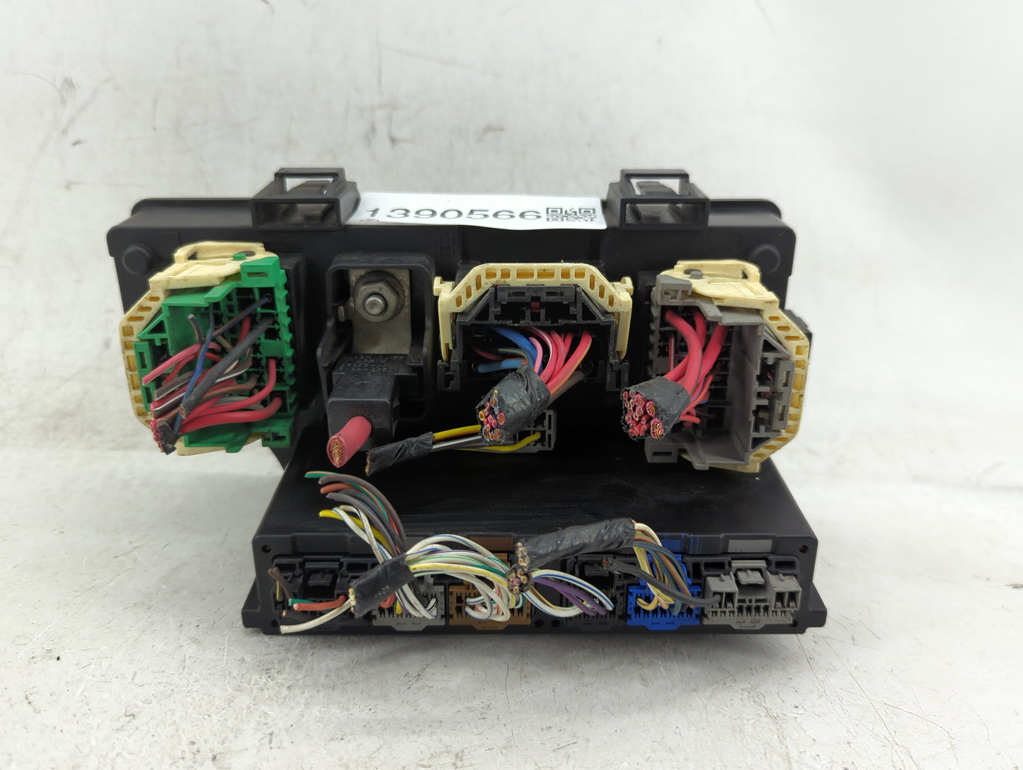 2011-2014 Chrysler 200 Fusebox Fuse Box Relay Module Tipm P04692346ae - Oemusedautoparts1.com