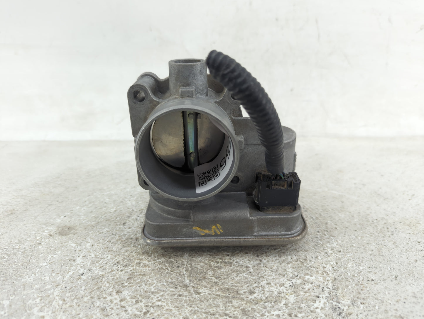 2011-2014 Chrysler 200 Throttle Body Fits Fits 2007 2008 2009 2010 2011 2012 2013 2014 2015 2016 2017 2018 OEM Used Auto Par