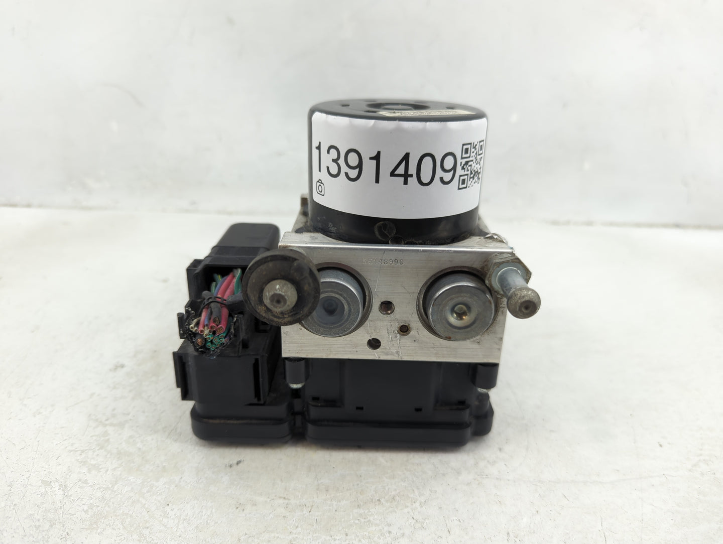 2011-2014 Chrysler 200 ABS Pump Control Module Replacement P/N:4137150E489 P68085222AD Fits Fits 2010 2011 2012 2013 2014 OE