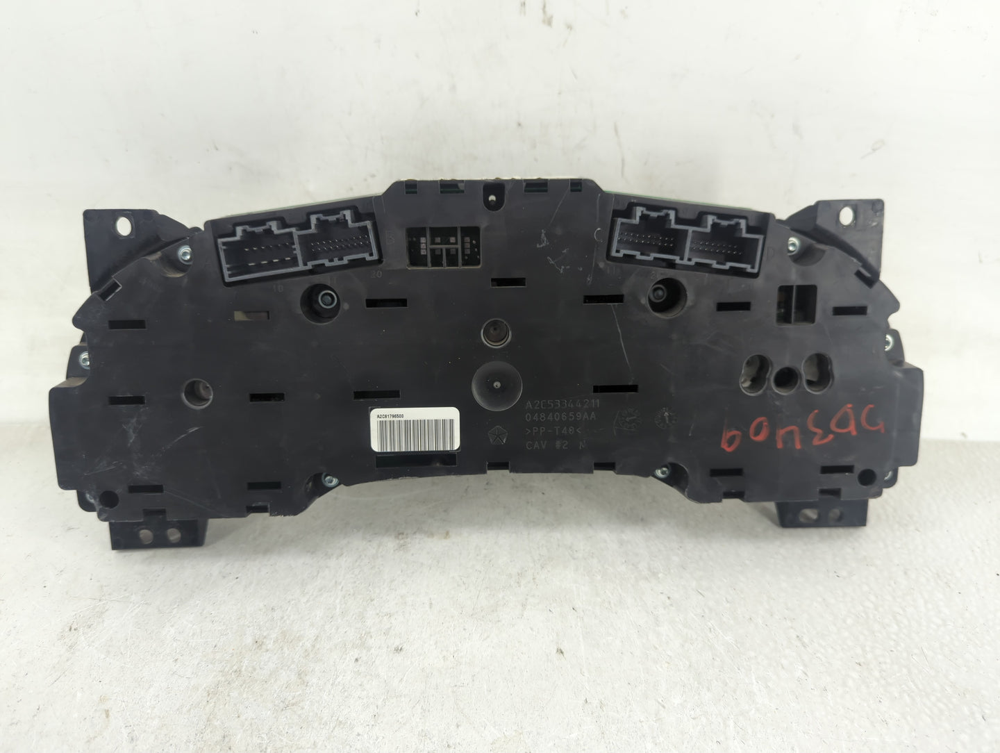 2011-2014 Chrysler 200 Instrument Cluster Speedometer Gauges P/N:P56046512AH Fits Fits 2011 2012 2013 2014 OEM Used Auto Par