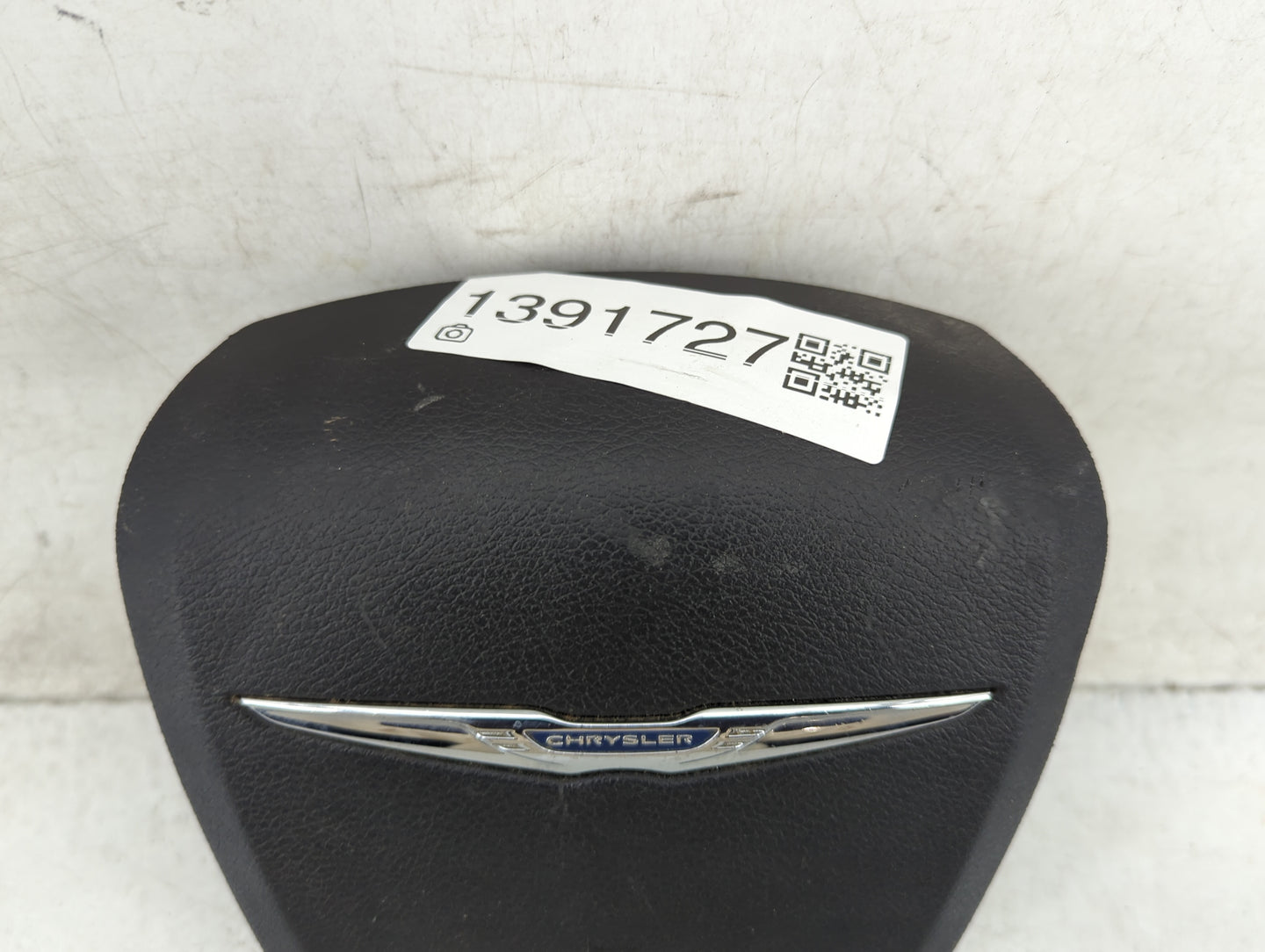 2011-2014 Chrysler 200 Air Bag Driver Left Steering Wheel Mounted Fits Fits 2011 2012 2013 2014 OEM Used Auto Parts - Oemuse