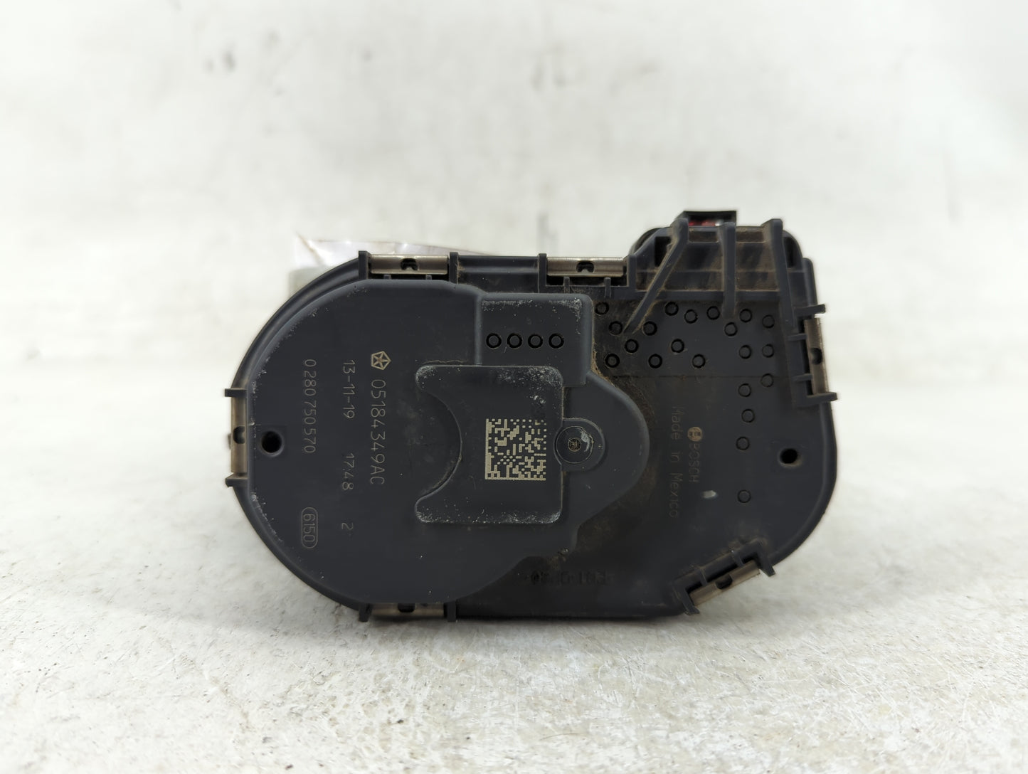 2011-2017 Chrysler 200 Throttle Body P/N:0 280 750 570 05184349AC Fits OEM Used Auto Parts - Oemusedautoparts1.com